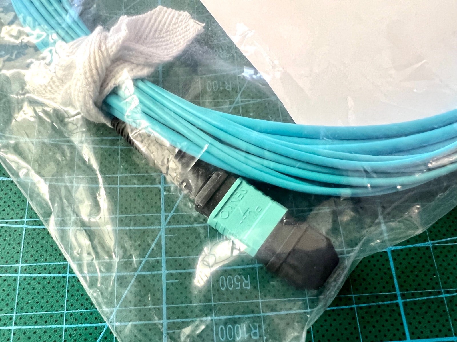 MOLEX QSFP MPO/MTP 8F to 4x LC Fiber Optic Breakout Cable, Multimode OM3 Aqua