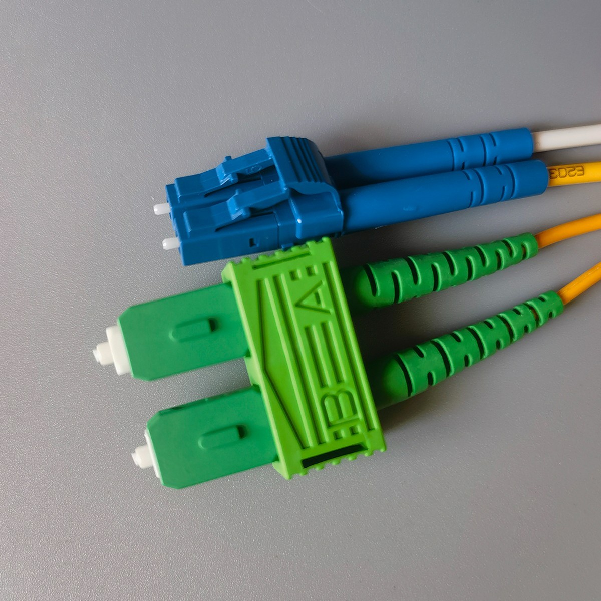 Fiber Patch Cord LC/UPC-SC/APC Double Core1-20M 2.0mm Wholesale 1pcs/3pcs FTTH