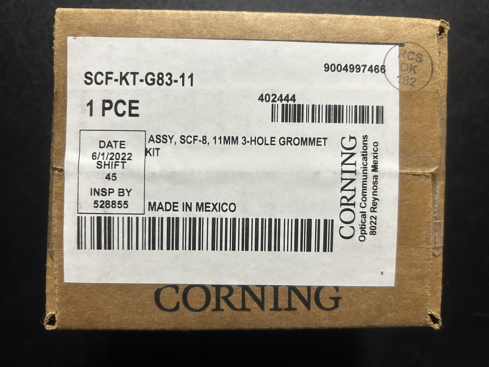 Corning Multi-Hole Grommet Kit 3-Hole, for 10 to 12 mm round cable, 8 in