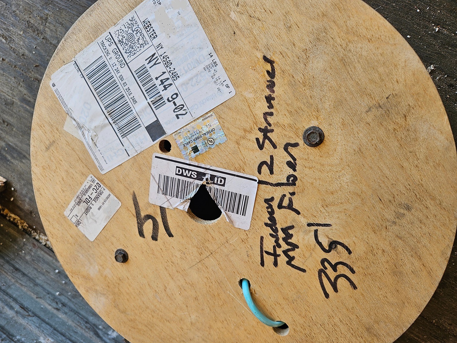 Hitachi 60522-12 Fiber Optic Cable 12 Fiber Single-Unit Plenum 50 UM OM3, 335 Ft