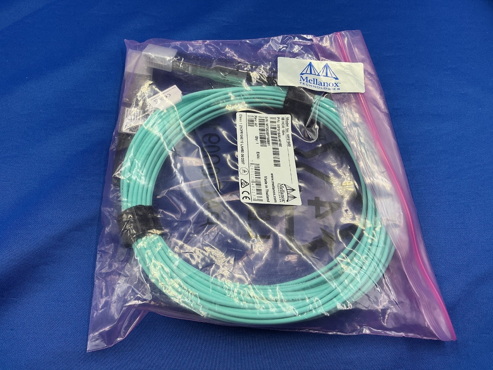 NEW MFS1S00-H015E NVIDIA Mellanox AOC Cable IB HDR up to 200Gb/s QSFP56 15m