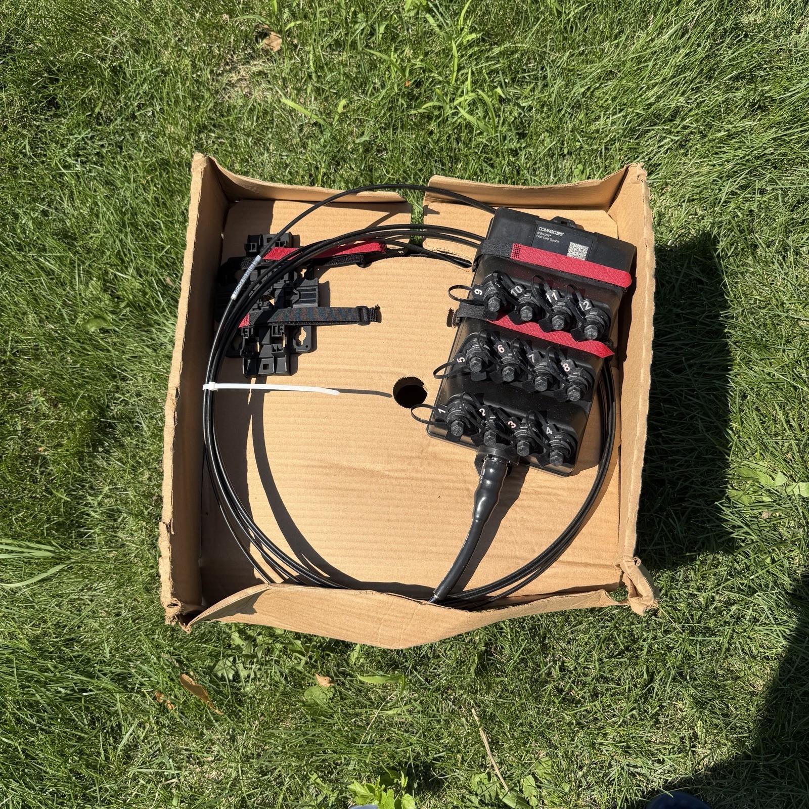 CommScope NOVUX 12-Port Fiber Optic Terminal w/ 1000FT DS2 SM 12F Cable