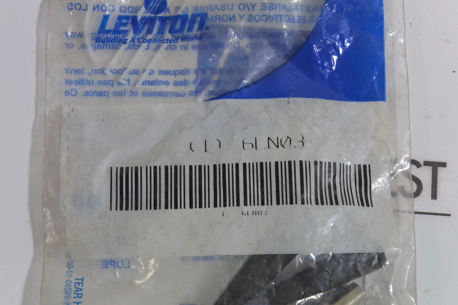 1 NEW Leviton 6LN03 Multimode Threaded Connector Fiber Patch