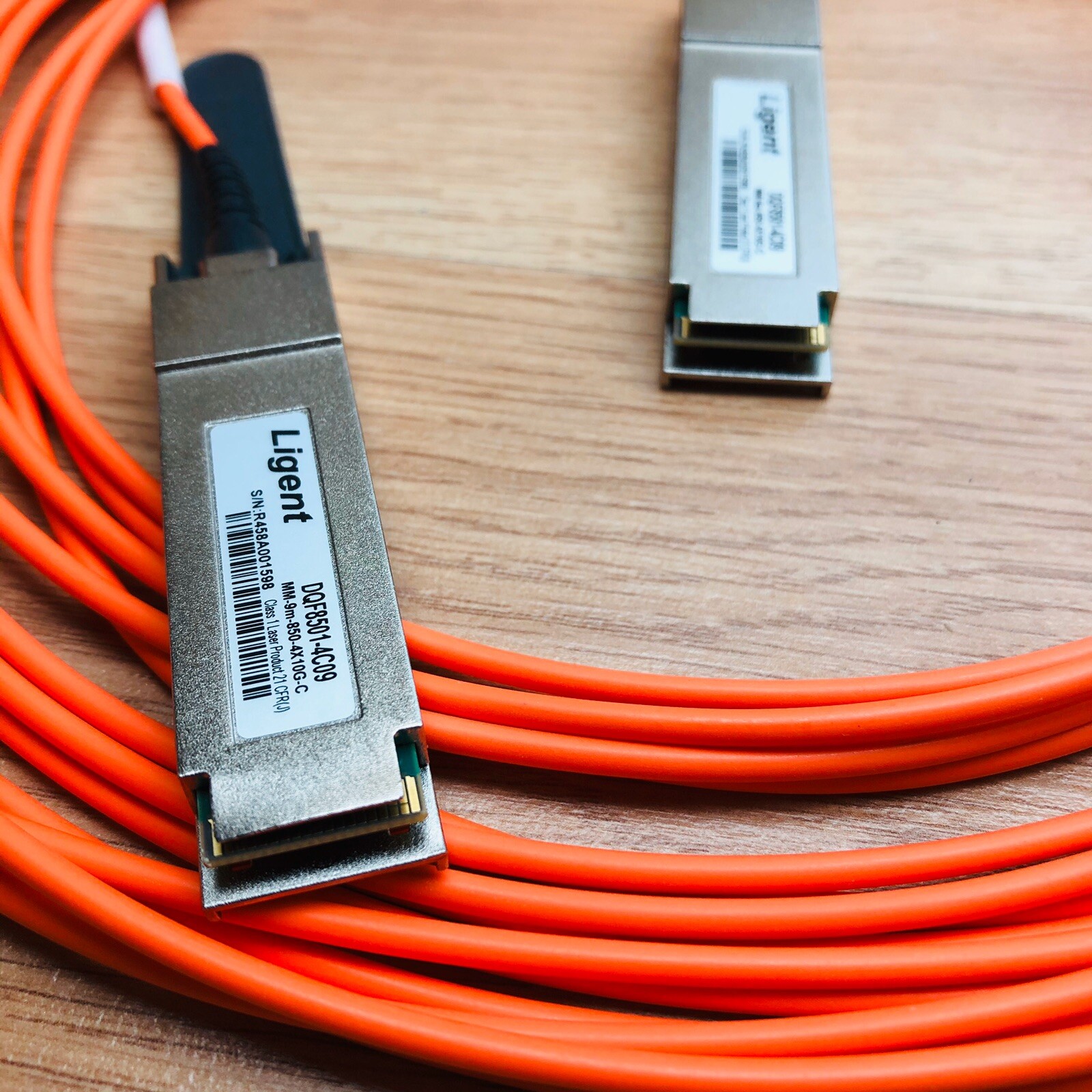 LIGENT DQF850-4C09 MM-9M 850 4X10G-C FIBER OPTIC CABLE