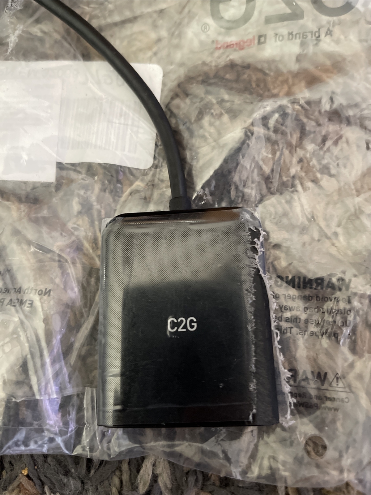 new W/ Slight Damage C2G mini display port dual hdmi hub (see pics)