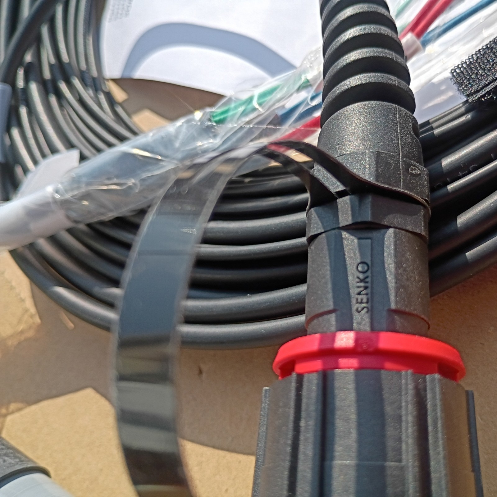 SENKO OM3 MPO to 12 LC Fiber Cable 30FT Armored LSZH 50um MMF