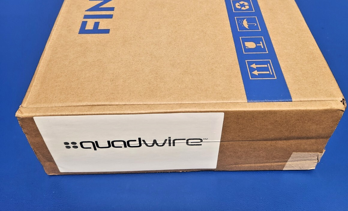 Finisar Quadwire 40Gbs 7m QSFP to 4x10G SFP+ Parallel Breakout AOC FCBN510QE2C07