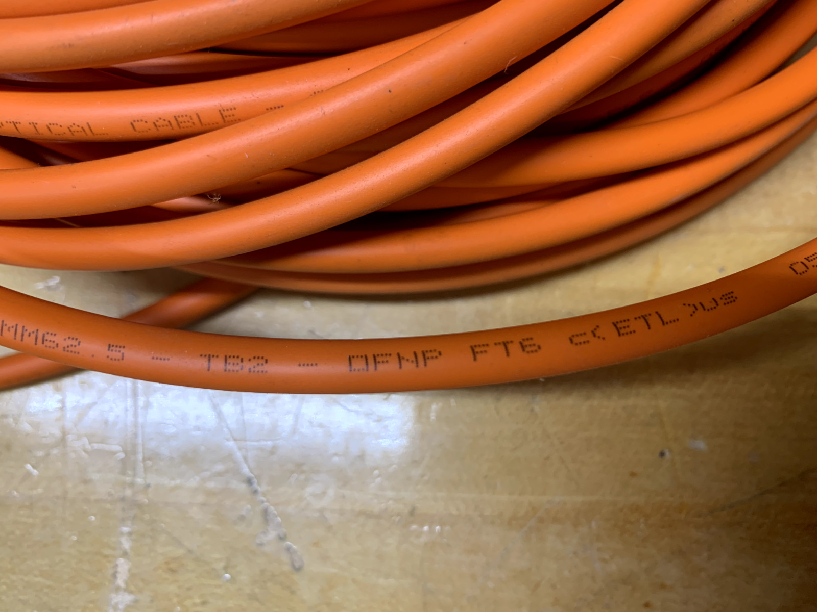 Indoor/Outdoor 12-Strand Multimode 62.5 Fiber Optic Cable – Bulk Cuts per 10ft