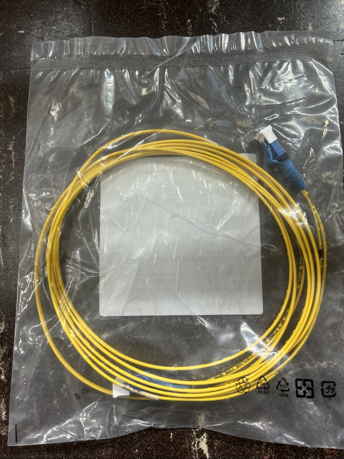 COMMSCOPE FEWLCLC42-JXM003 SINGLE MODE JUMPER RISER/FIBER OPTIC PATCH CORD 6′