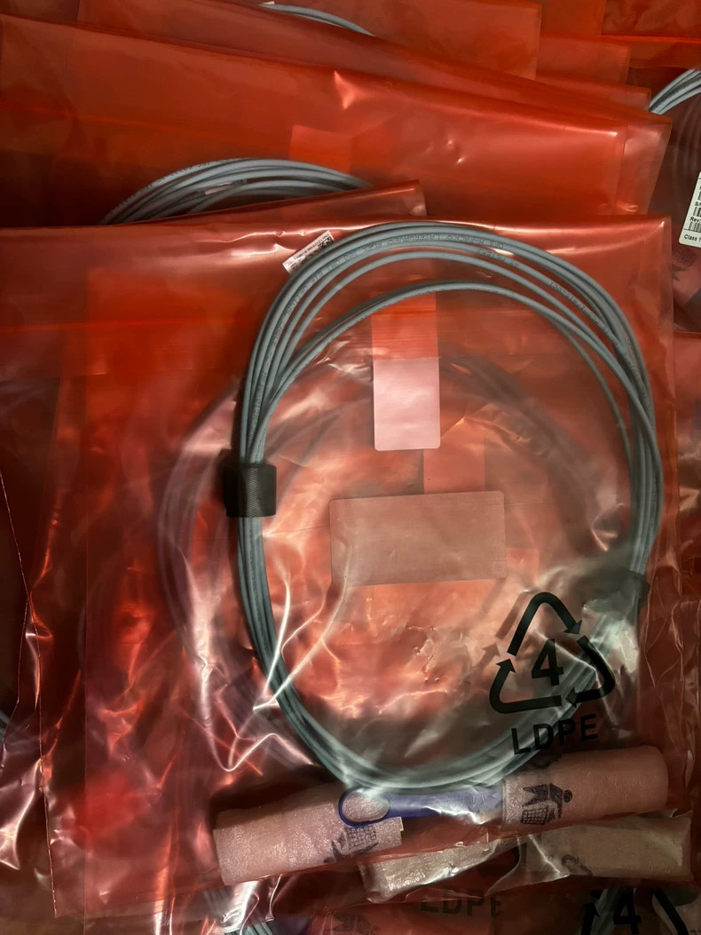 Mellanox MFA1A00 100GbE 5M Patch Active Optical Cable QSFP28 to QSFP28 Fiber DAC