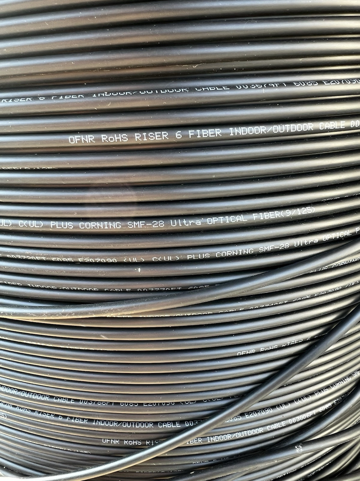 Corning 6 Strand Indoor Outdoor Fiber Optic Cable Riser Rtd OS2 9/125 500 feet
