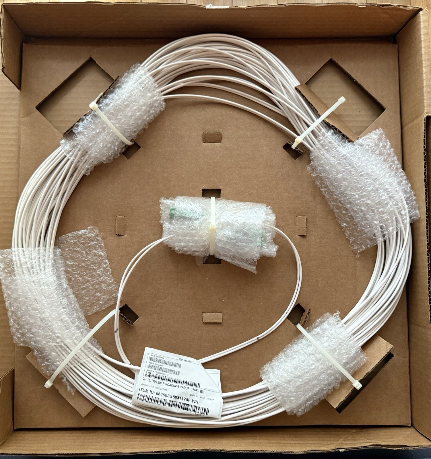Corning 444401G2831200F-WH SC/APC-SC/APC Simplex SM Patch Cord, 200ft OS2 Plenum