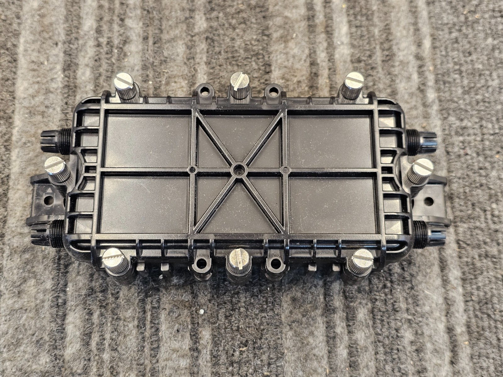 ENGINUITY LOCDROP-EN: COMMUNICATIONS FIBER REPAIR SPLICE ENCLOSURE