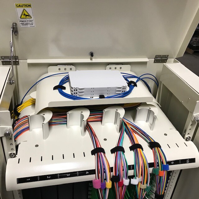 SPC FTTx Indoor Cabinet SC/APC MPO Inline Splice Multi Dwelling Unit NEW