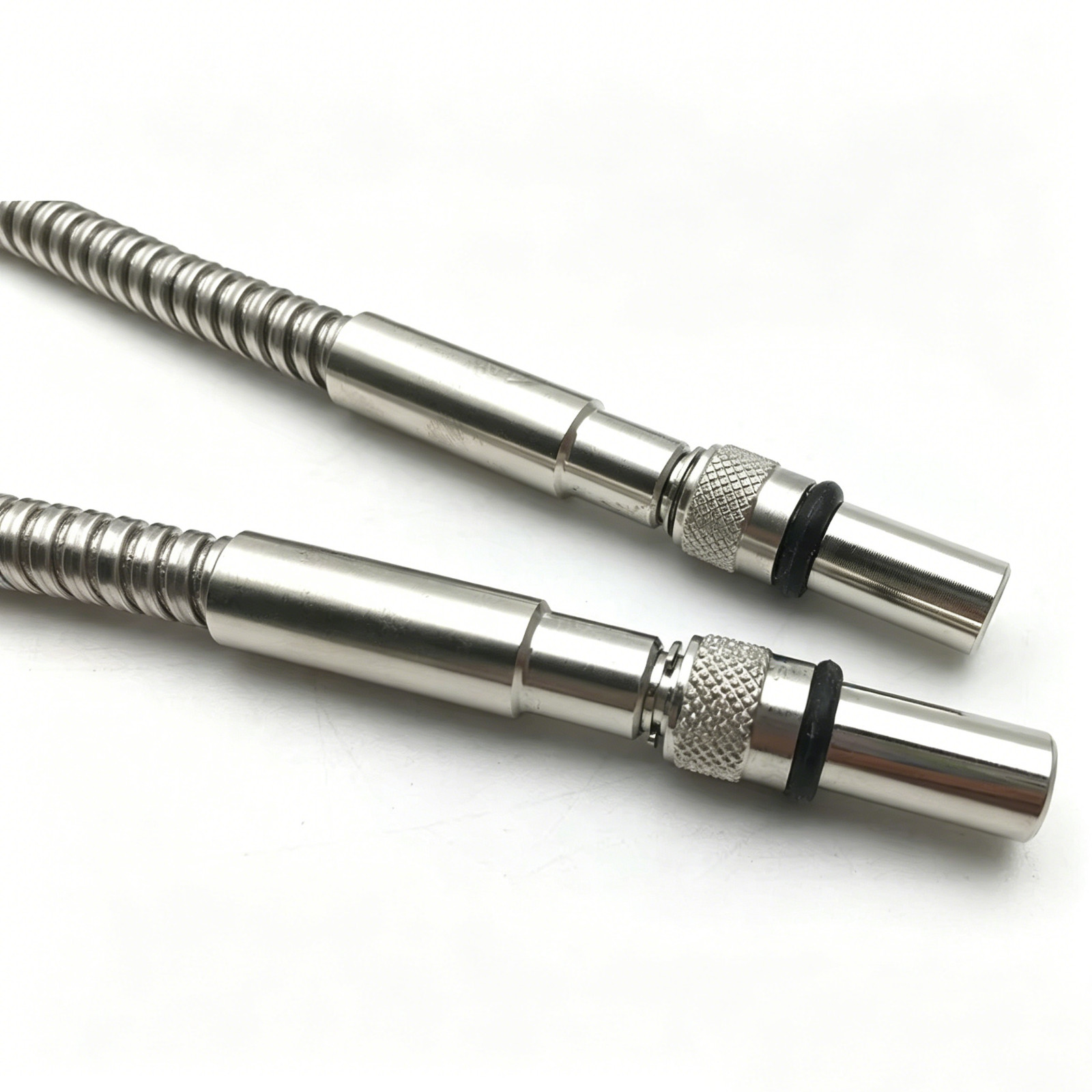 Armored Fiber Patch Cable SMA905 Round-SMA 1000um 1M Metal Ferrule UV-VIS 0.22NA