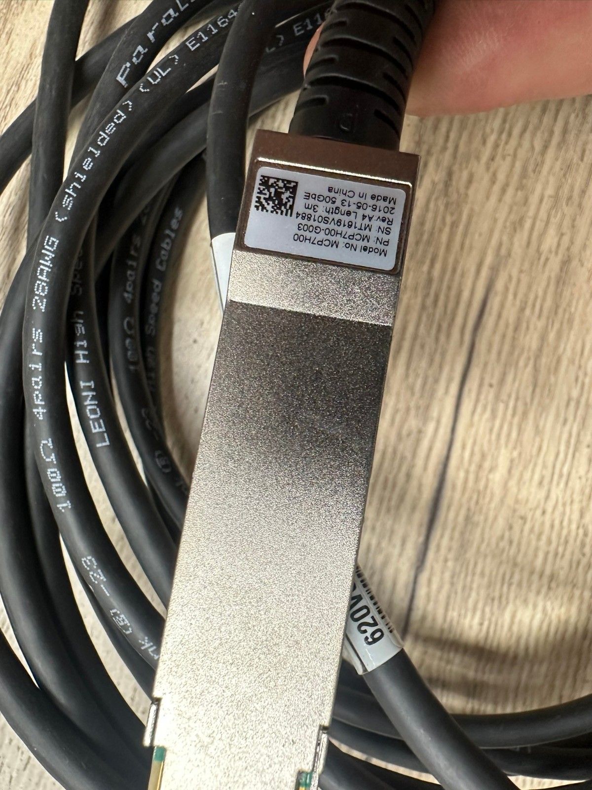 Mellanox Technologies MCP7H00-G003R Fibre Optic Cable 3M, QSFP28 2x QSFP28 Black