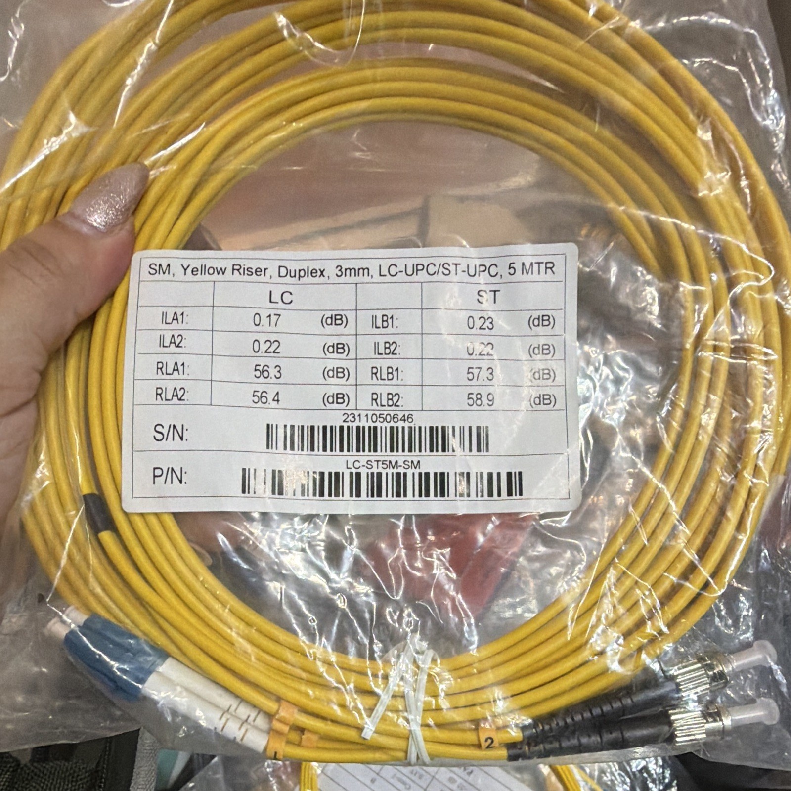 Single-Mode Duplex Yellow Fiber Patch Cable SC-SC 6m, LC-ST, SM 9/125