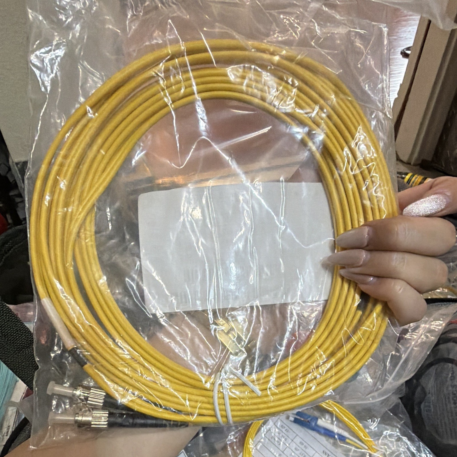 Single-Mode Duplex Yellow Fiber Patch Cable SC-SC 6m, LC-ST, SM 9/125
