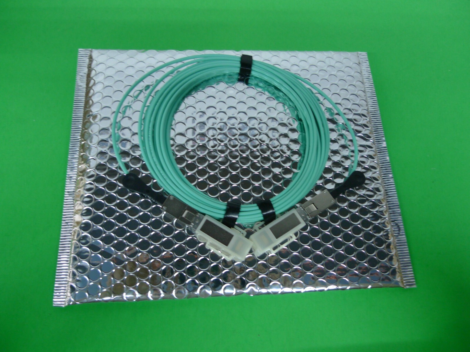 Siemon Active Optic Cable HS 10G SFP 7M LS0H-OFNR AQA S1S10F-V07.0M13