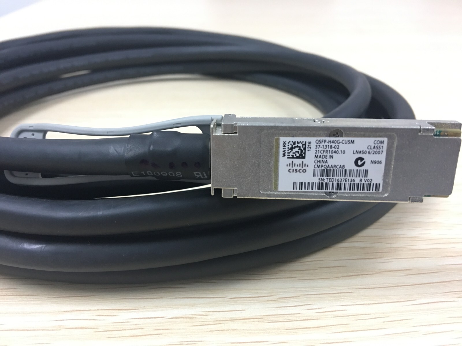 CISCO QSFP-H40G-CU5M QSFP to QSFP copper direct-attach 5m cables 37-1318-02