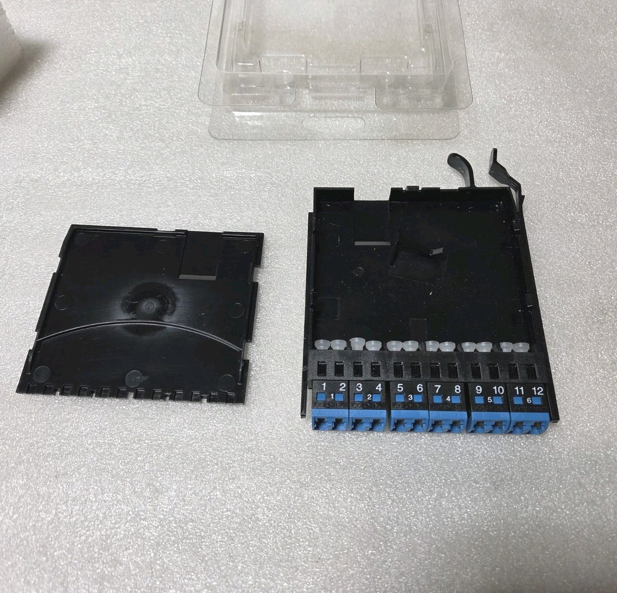 Corning EMOD-CP12-AE EDGE Adapter Panel LC Duplex 12 Female Single-Mode Blue