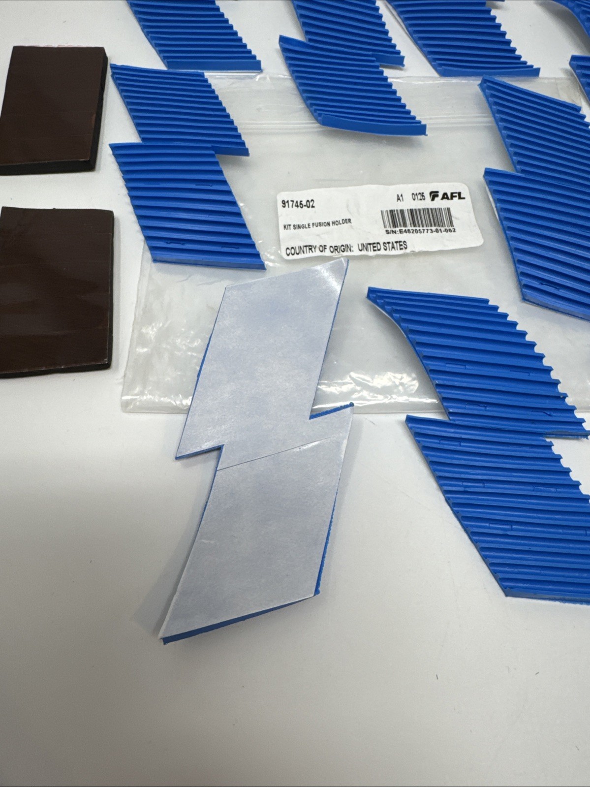 KIT SINGLE FUSION HOLDER FOR LL-2400 AND LL-2448 SPLICE TRAYS