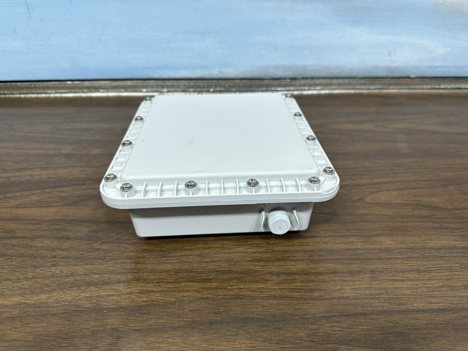 Ruckus Wireless Fiber Node fiber media converter P01-0300-0000 -untested As Is