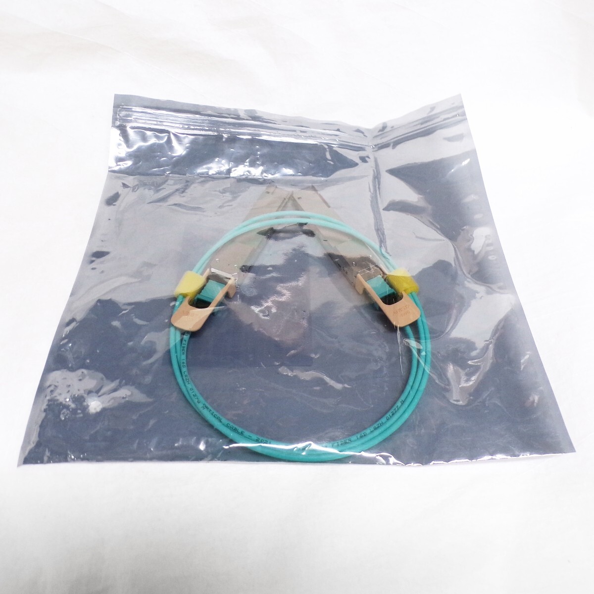 New Sealed ARISTA AOC-D-D-400G-1M Active Optic Fiber Cable AOC-10059-40