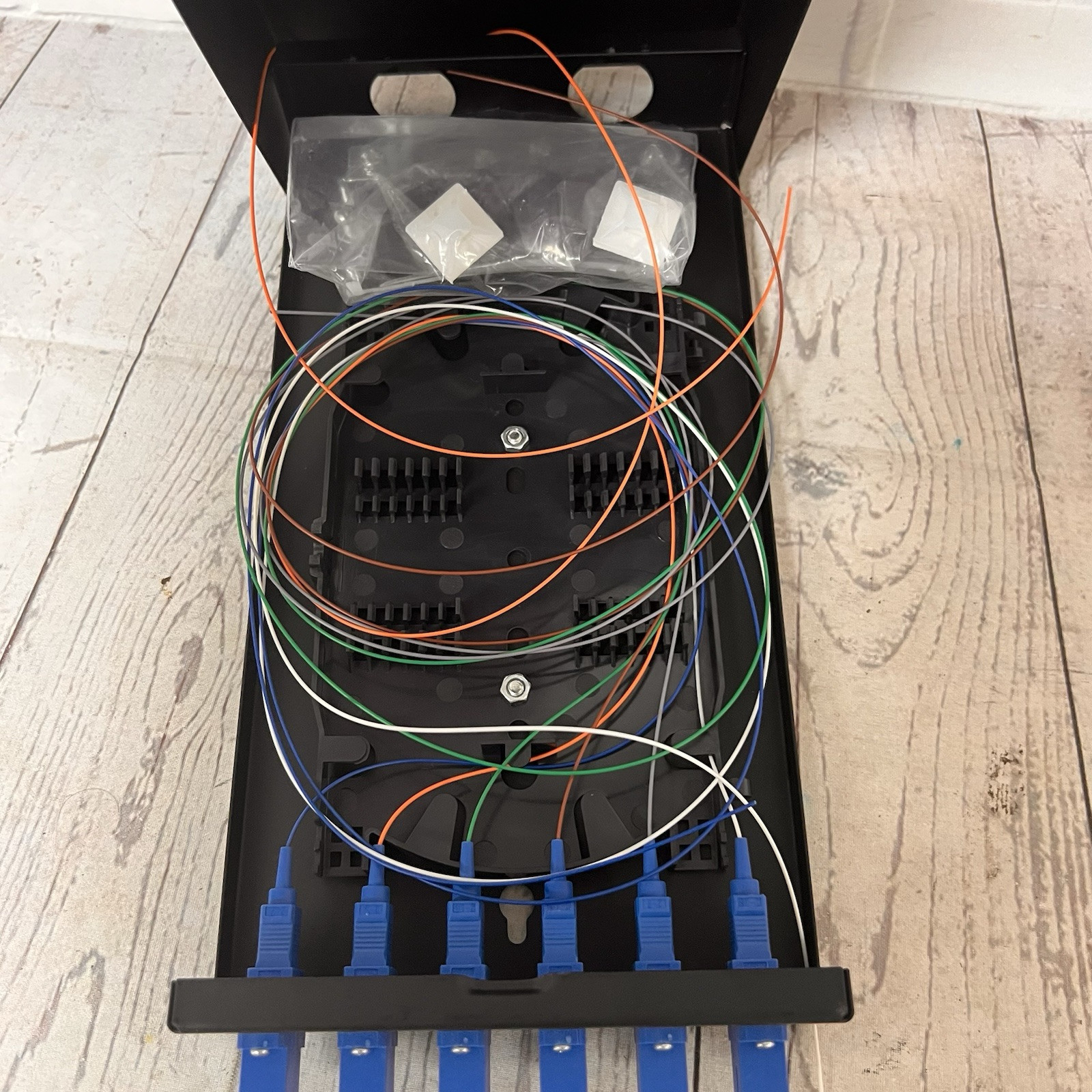 6 port sc singlemode fiber optic wall mount enclosure box splicing LGX Panel Cab