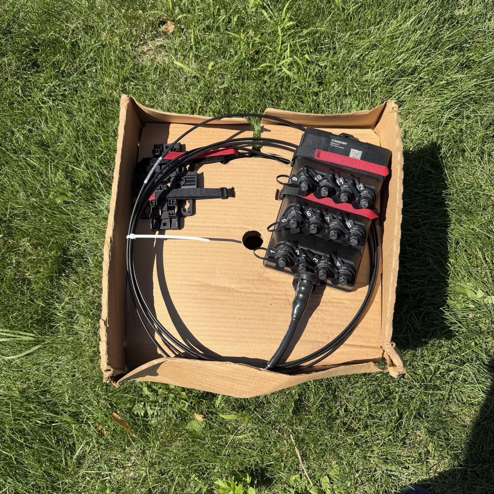 CommScope NOVUX 12-Port Fiber Optic Terminal w/ 1000FT DS2 SM 12F Cable