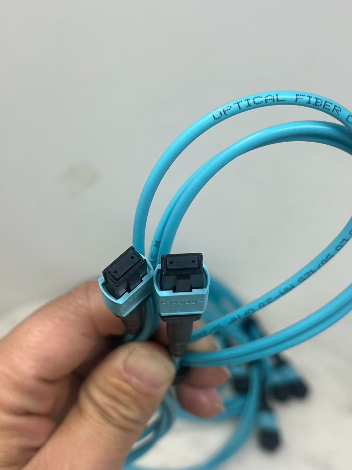 20PCS ， 12F MPO OM3 MPO Fiber Optic Cables Type B 1.5M Aqua female to female