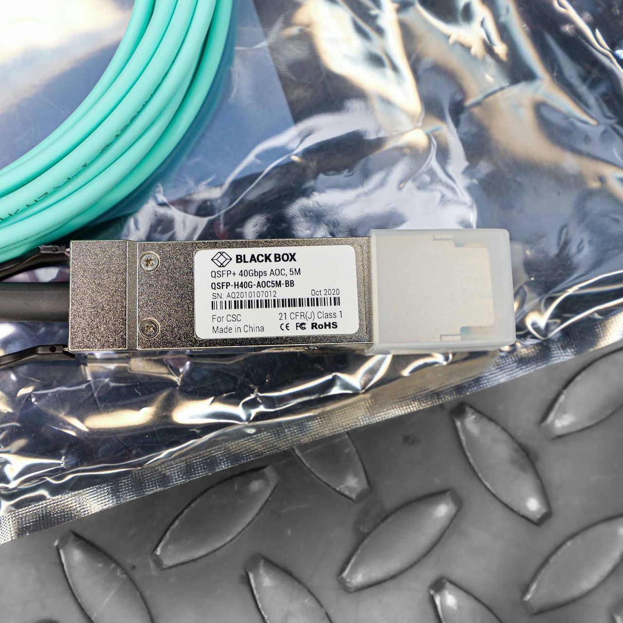 Unused QSFP+ 40Gbps Optical Cable – Black Box QSFP-H40G-AOC5M-BB