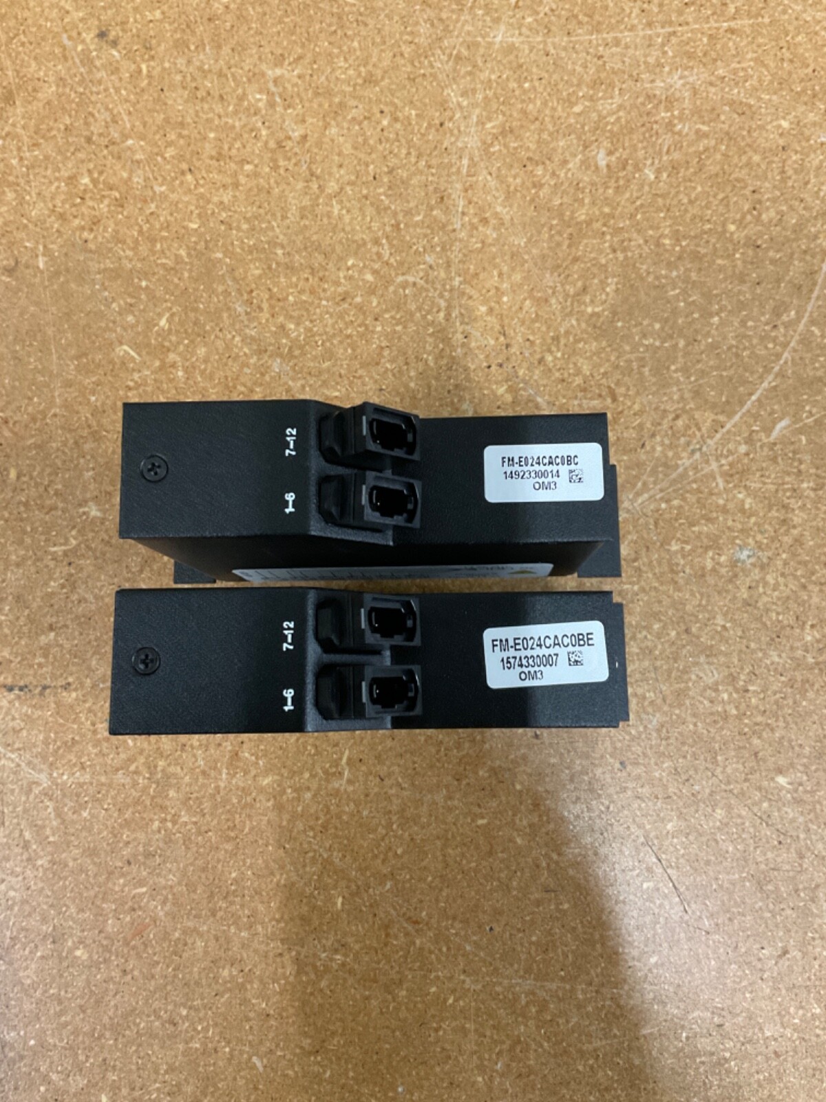 Leviton Fiber Enclosure 5R1UL-F03 1-Unit 3slots w/ 3 MTP Breakaway Modules