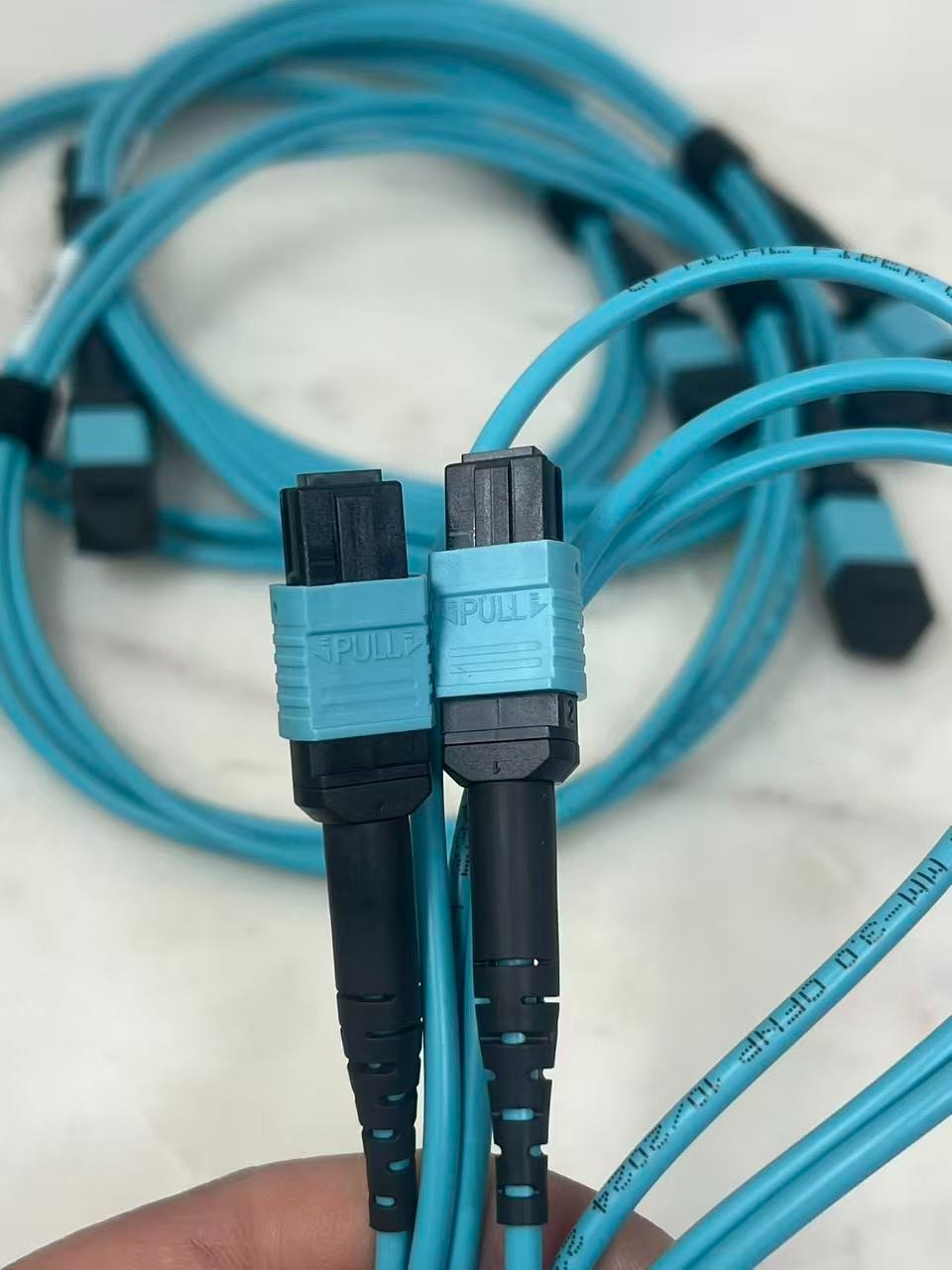 20PCS ， 12F MPO OM3 MPO Fiber Optic Cables Type B 1.5M Aqua female to female