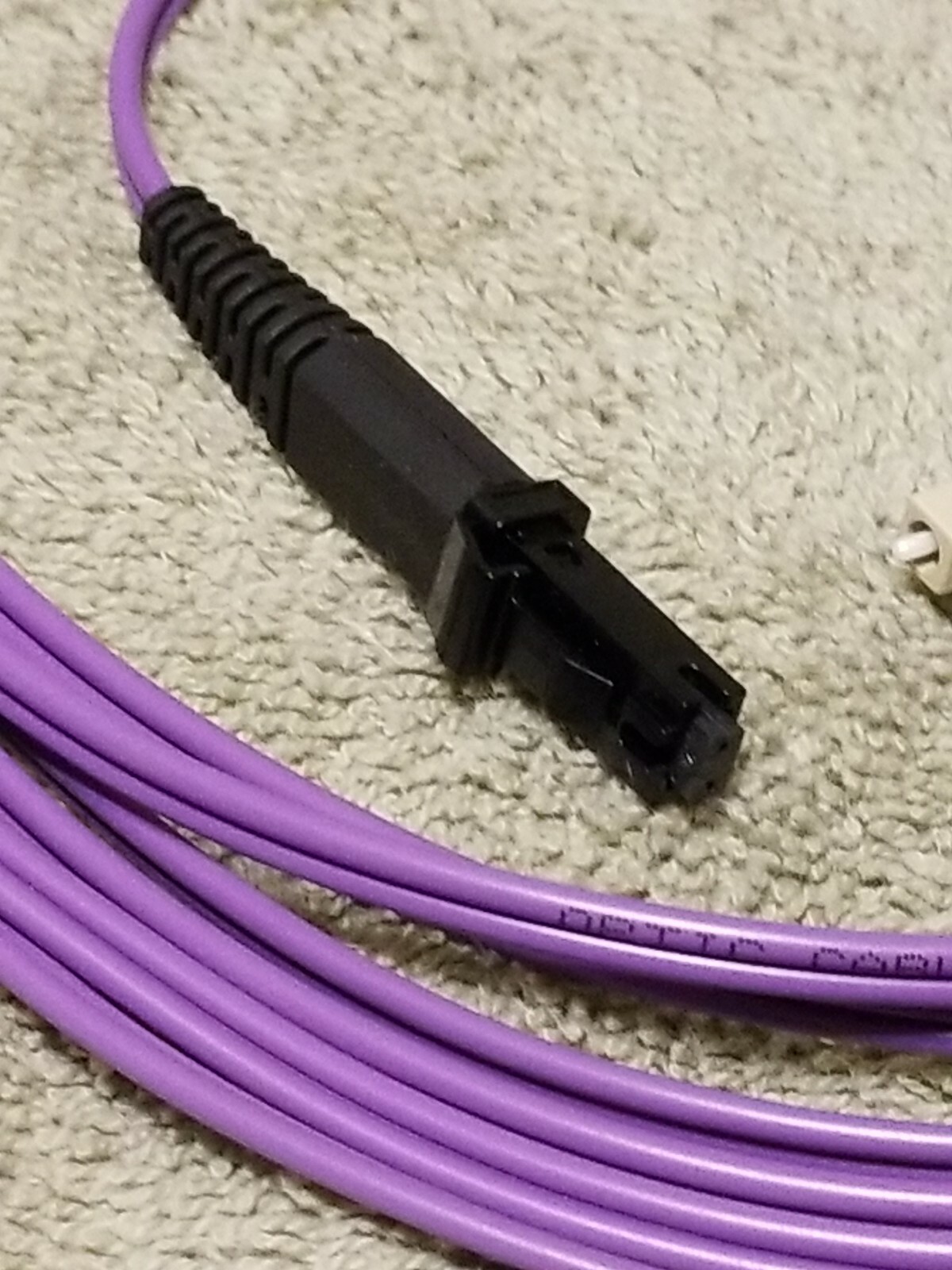 Fiber Optic MTRJ-LC MM 62.5 DUPLEX 2.0mm, 3Mtrs.PVC P/N: ZN-MTRJLC62-003mtr-VT