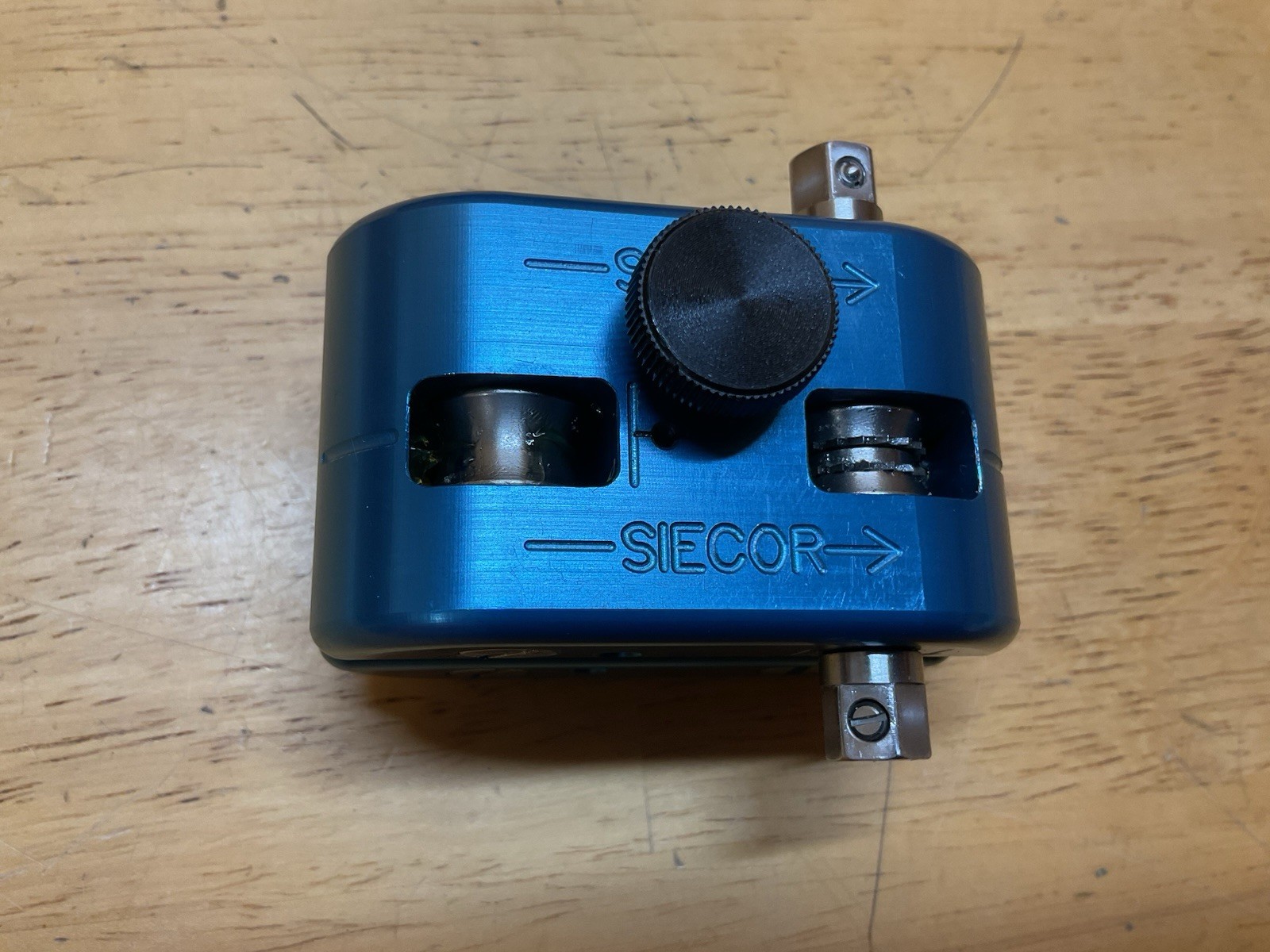 Corning Siecor UAT-000 Universal Access Tool For Fiber Optic Cable