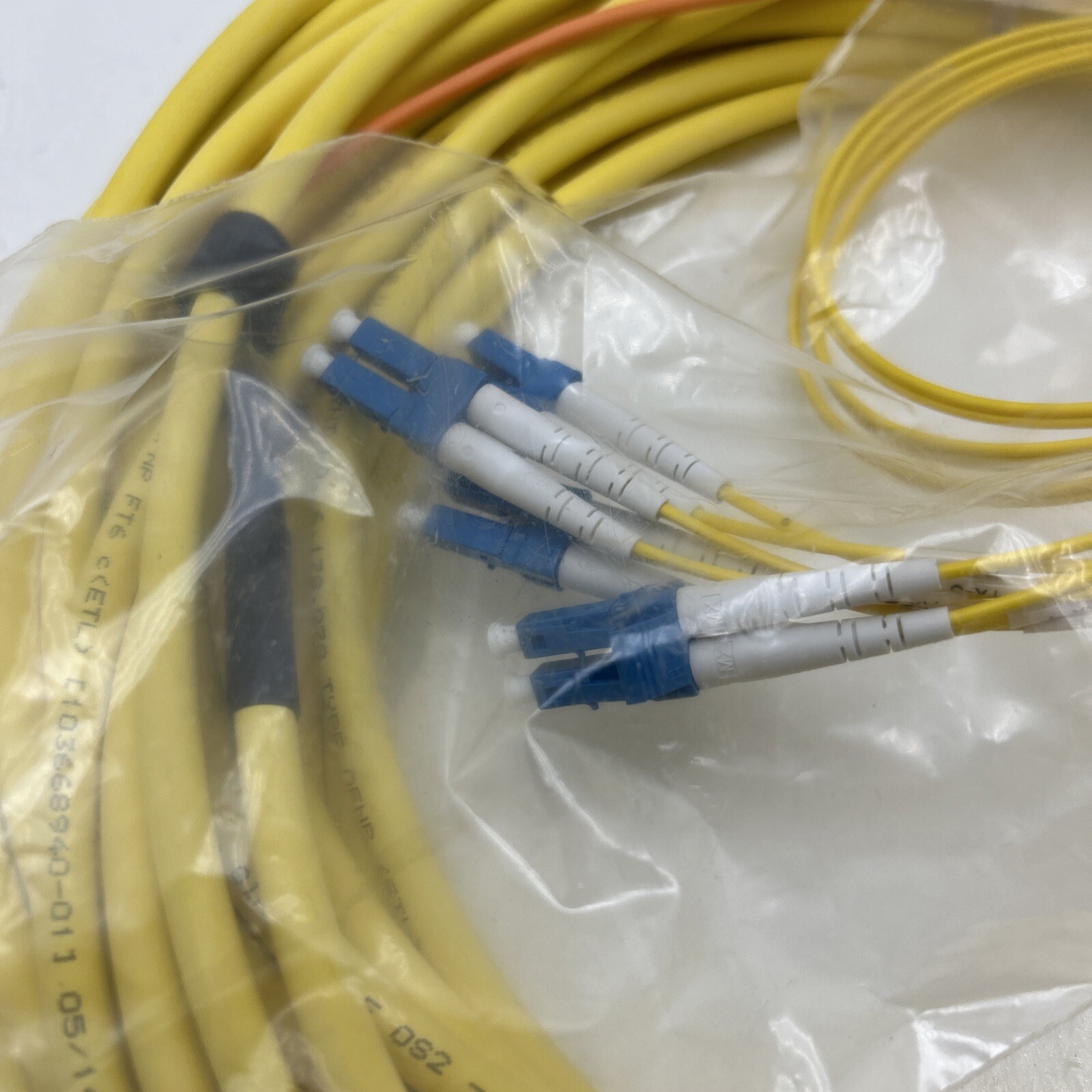 MOLEX QSFP MPO/MTP 60ft 4x LC Fiber Optic Breakout Cable, Singlemode OS2 Yellow