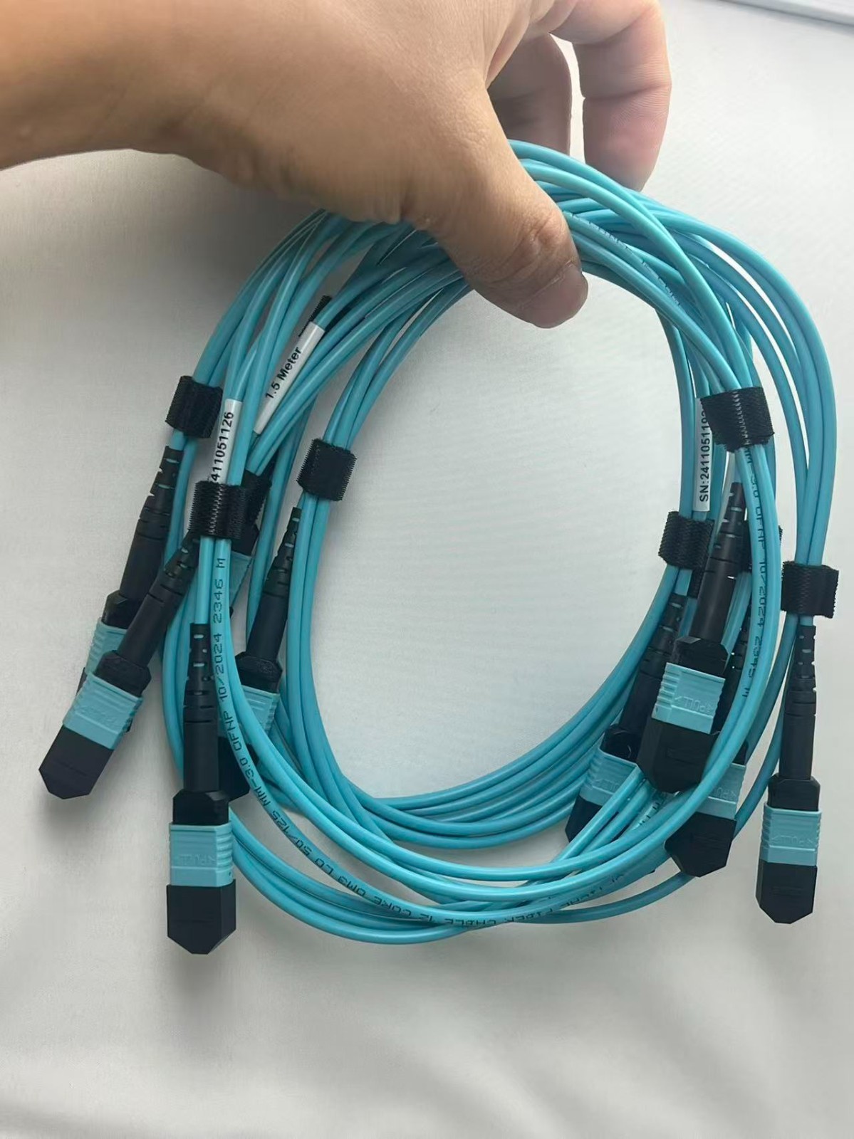 20PCS ， 12F MPO OM3 MPO Fiber Optic Cables Type B 1.5M Aqua female to female
