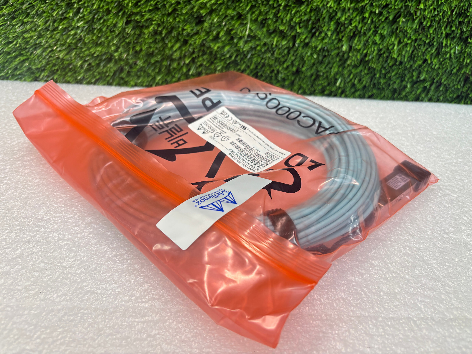 New (Sealed) | Mellanox MFS1S00-H020V / MFS1S00 QSFP56 Fiber Optic Network Cable