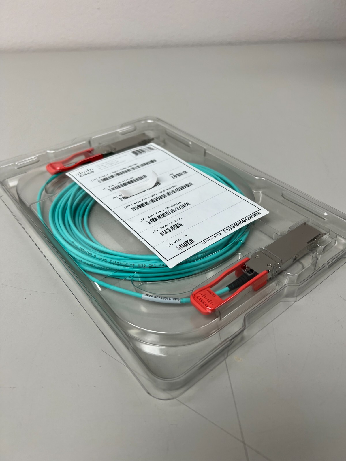 New Cisco QSFP-100G-AOC10M 100GBASE QSFP Active Optical Cable 10m *FREE SHIP*