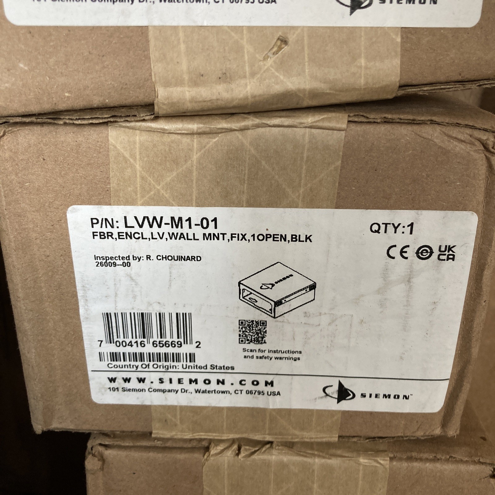 Siemon LBW-M1-01 Fiber Enclosure Box, FBR, ENCL,LV, WALL MNT, FIX, 1OPEN, BLK