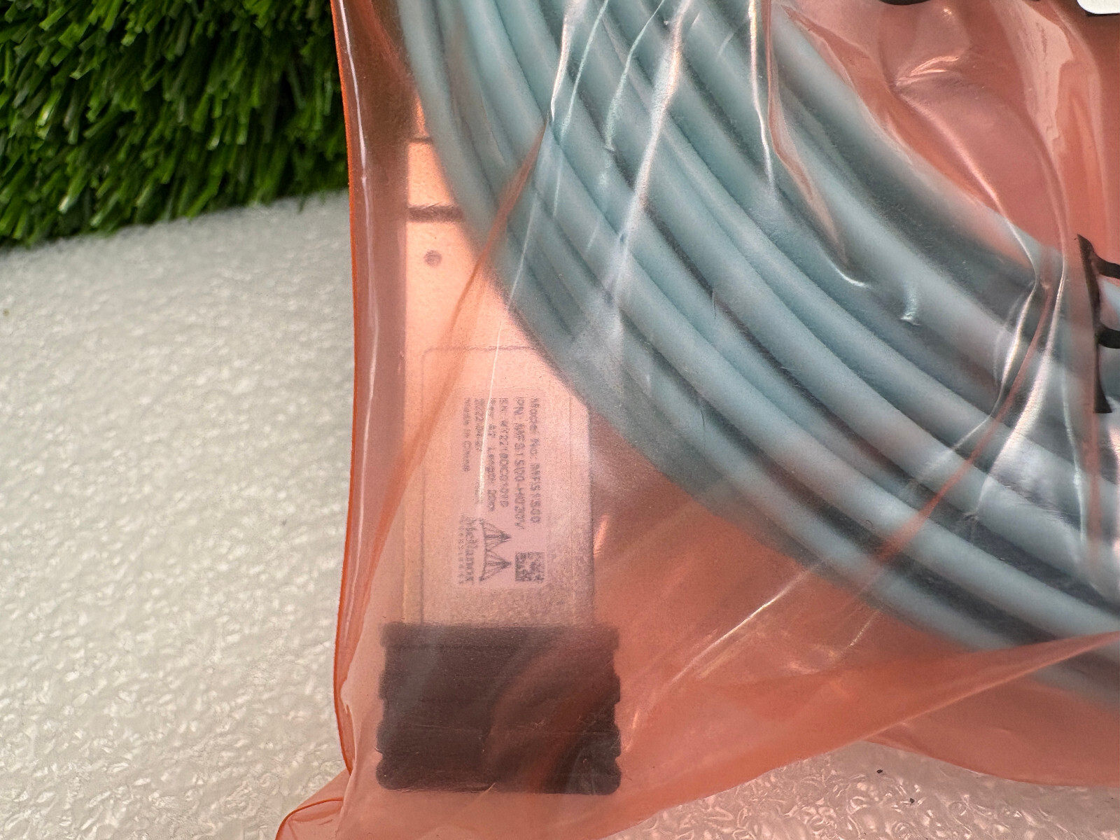 New (Sealed) | Mellanox MFS1S00-H020V / MFS1S00 QSFP56 Fiber Optic Network Cable