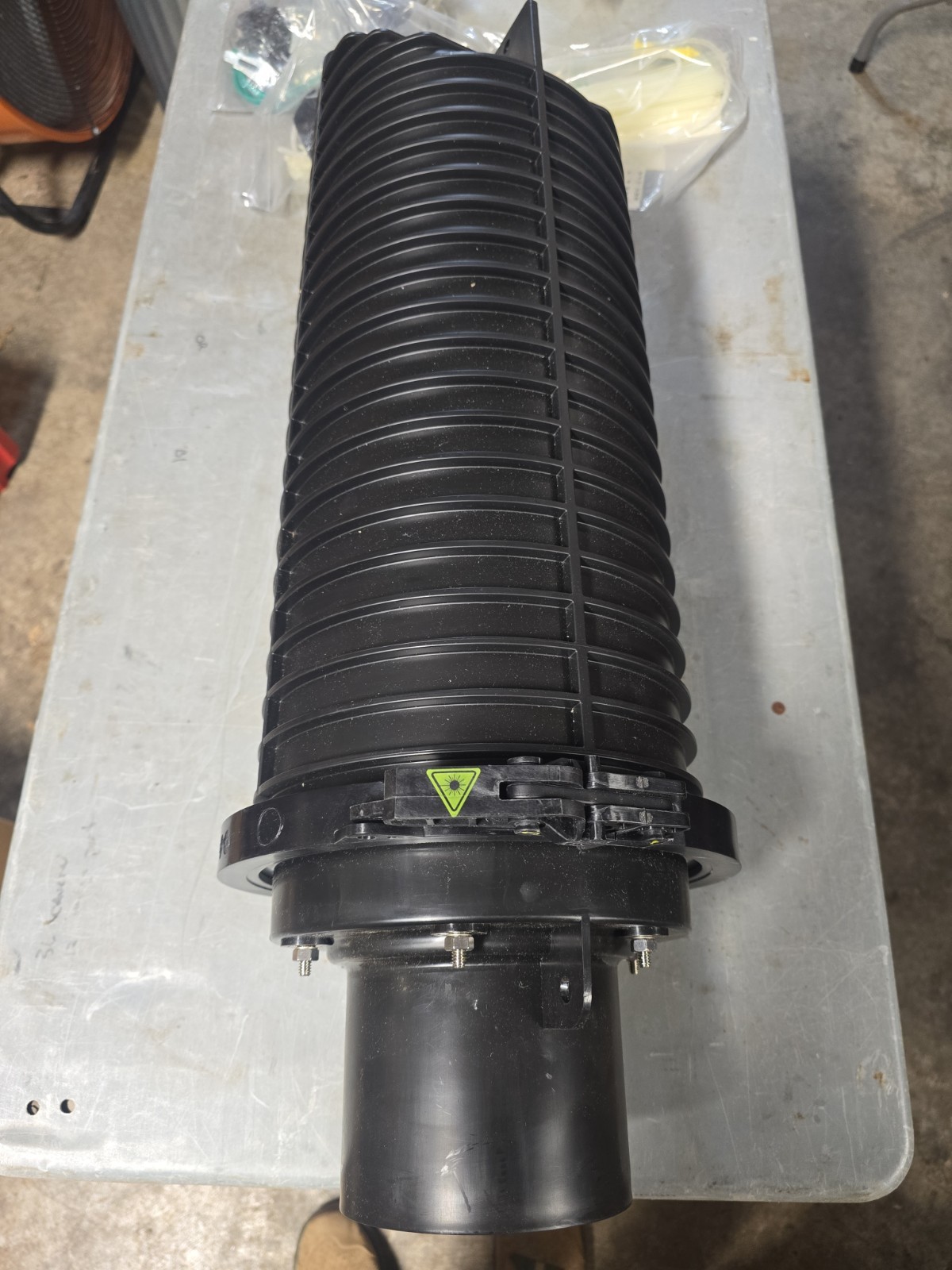 COMMSCOPE F43265-000 FOSC450-D6-6-NT-0-T6V Fiber Optic splice enclosure