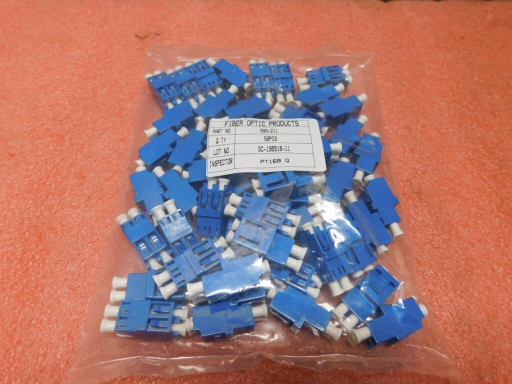 (50) Senko LC to LC Duplex Coupler Zirconia Snap – Blue — 999-211 — Lot of 50