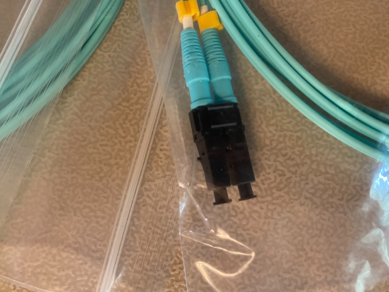 Optical Fiber Cable LC/UPC-LC/UPC,MM50/125,OM4,2.0MM,DX,OFNP,10Feet