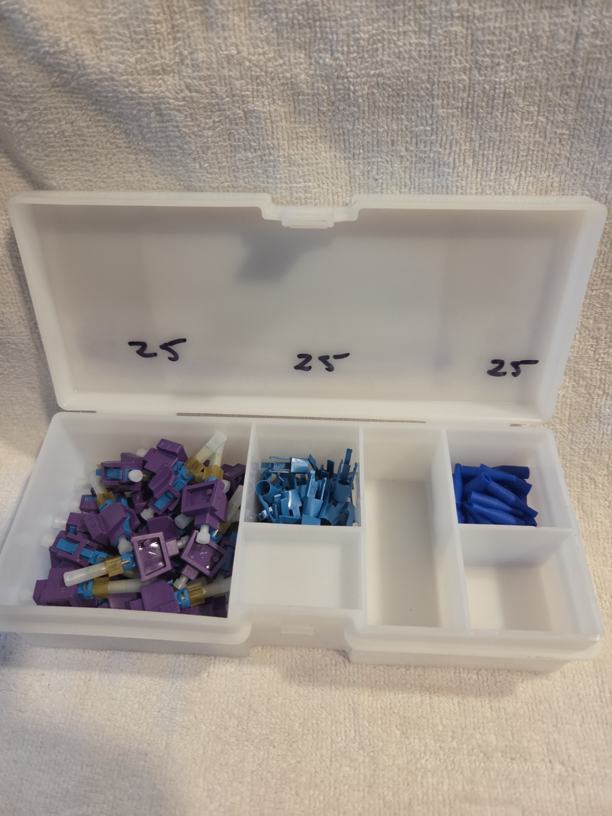 Corning 95-200-99-Z, UniCam Connectors LC SM OS2, BOX OF 25, NEW