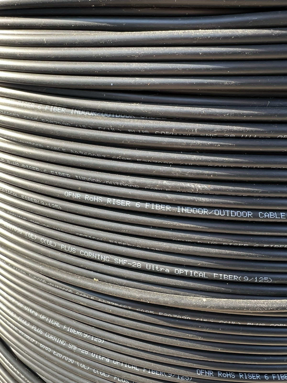 Corning 6 Strand Indoor Outdoor Fiber Optic Cable Riser Rtd OS2 9/125 500 feet