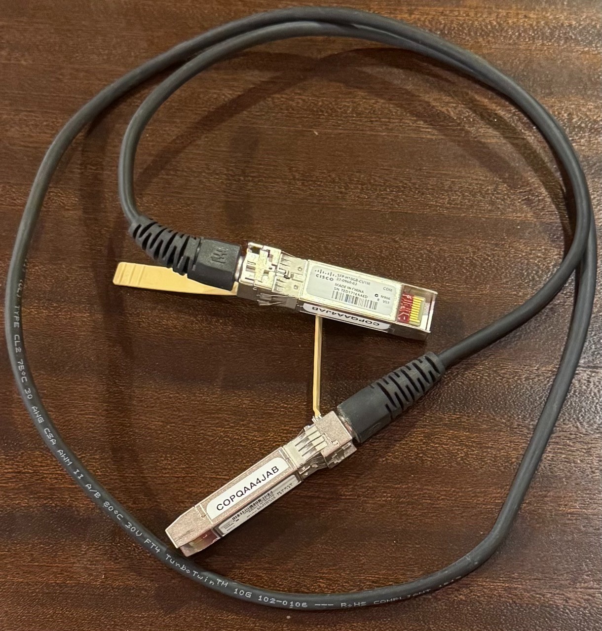 Cisco SFP-H10GB-CU1M – 10Gb SFP+ Cable 1 Meter COPQAA4JAB