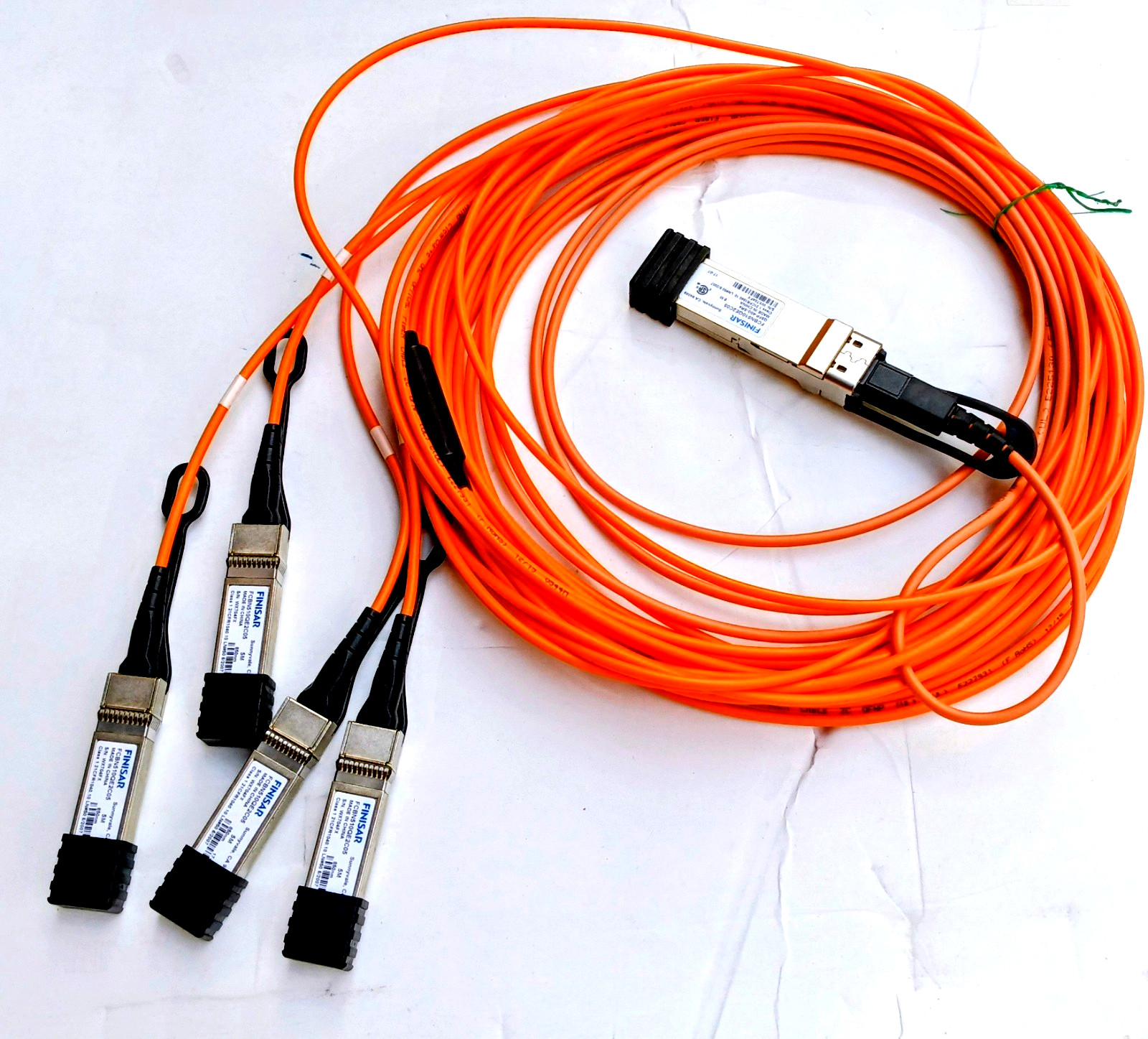 Finisar Quadwire FCBN510QE2C05 40Gb/s 5M QSFP to 4xSFP+ Parallel