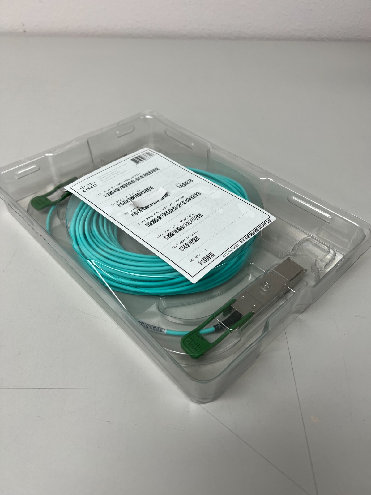 GENUINE CISCO QSFP-100G-AOC25M Cisco 100GBase QSFP 25M AOC New W/ Green Hologram